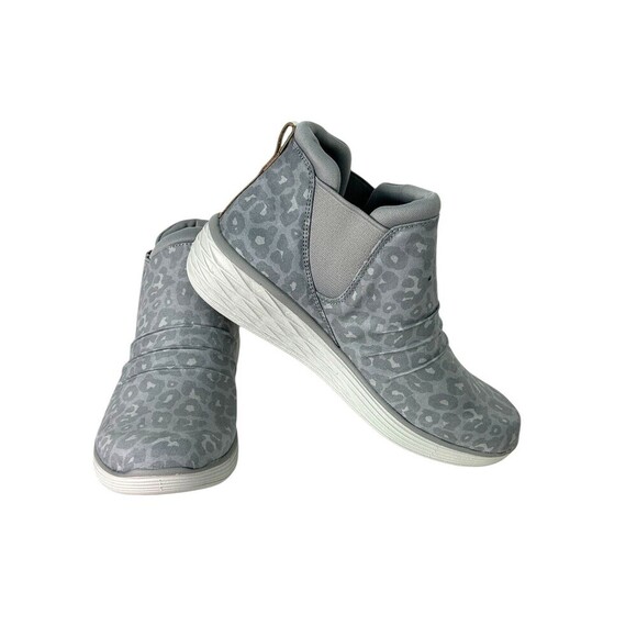 Ryka Women Sz 7M Water Repellent Wedge Ankle Boots Niah Animal Leopard Grey Rck - Picture 1 of 12